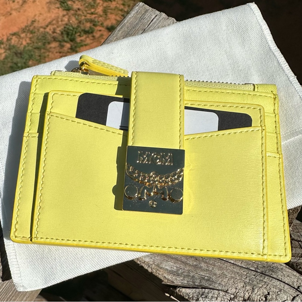 MCM Patricia Zip Card Case *Authentic*